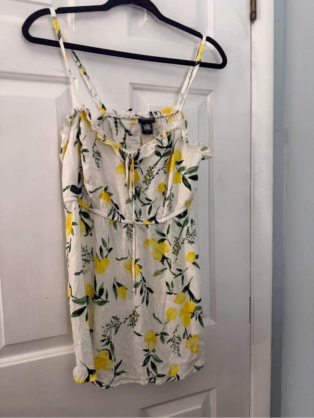 Torrid Size 0 Lemon Floral Cold Shoulder High Low Tunic Top